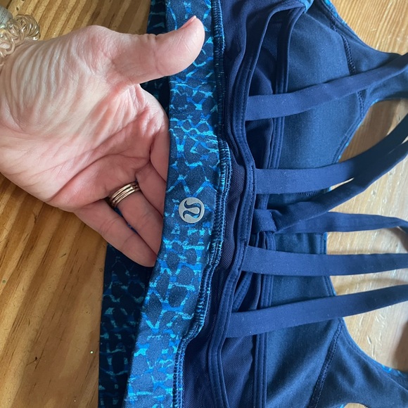 Lululemon Energy Sports Bra (Exhale) Samba Snake Kayak Blue/ Hero Blue Size 2 - Picture 4 of 10